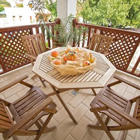 Boutique Old Town 4* מוסטר