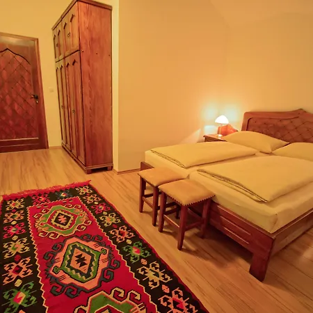 Boutique Old Town מלון מוסטר