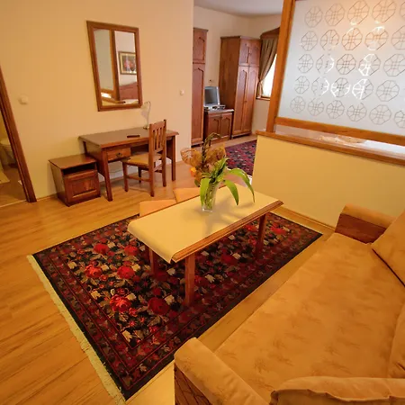 Boutique Old Town 4* מוסטר